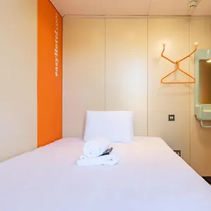 2* Hotel Easyhotel